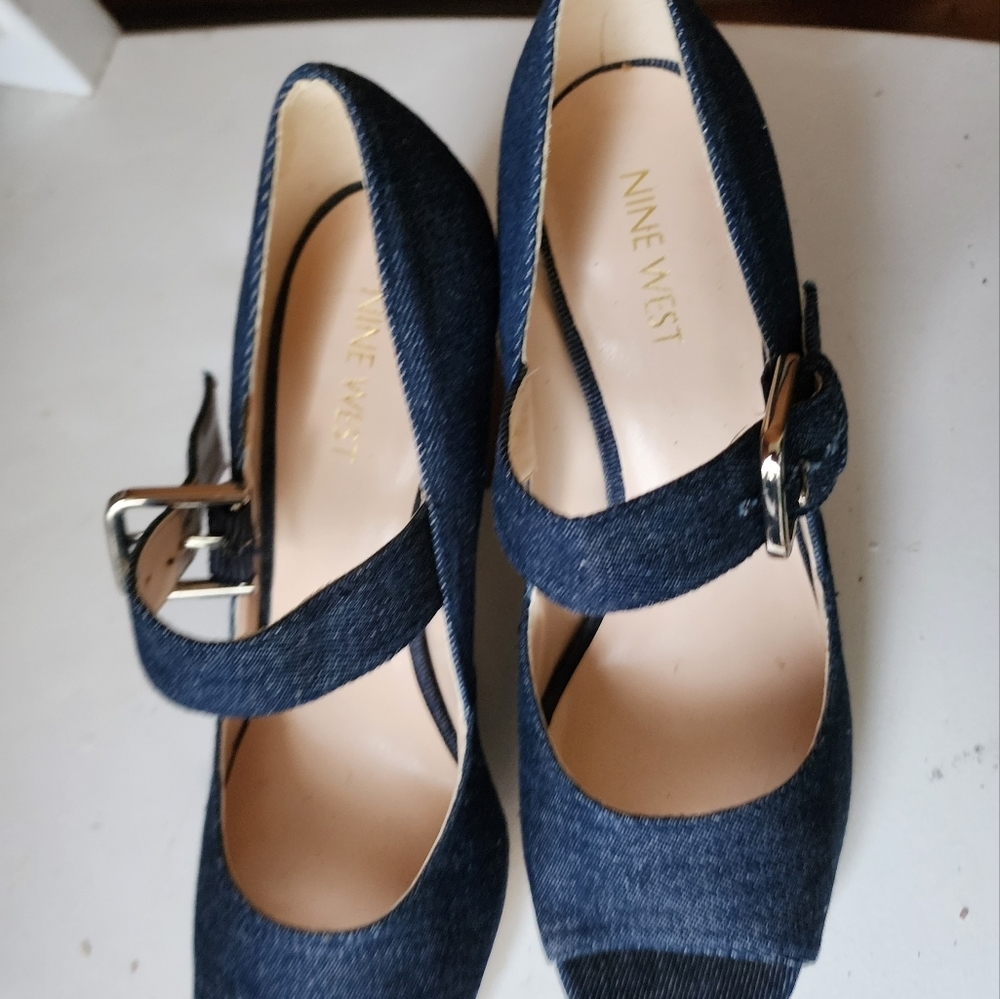 Nine West shoes Mary Janes navy blue fabric block heel pumps size 7.5 - Picture 1 of 8